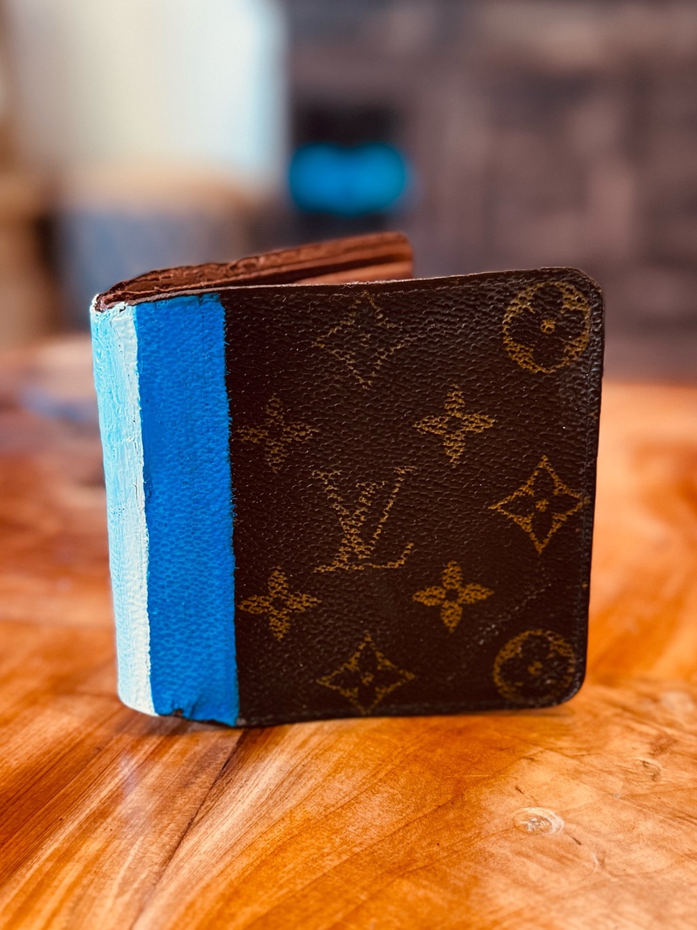 Louis Vuitton reinvented men’s monogram bifold wallet, brown 1997